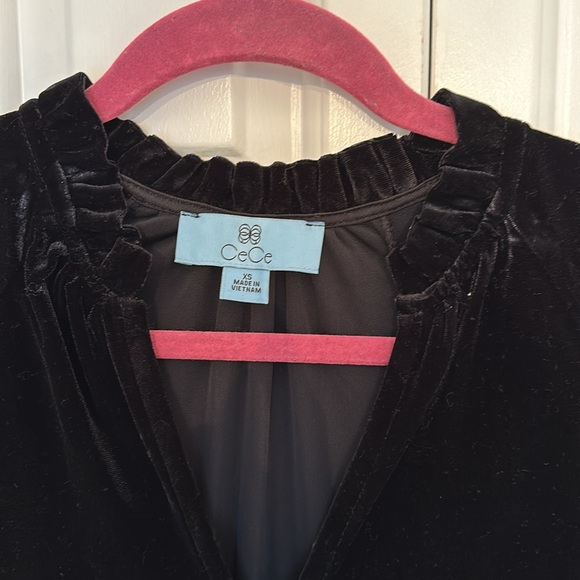 Cece Black Velour Dress - Picture 4 of 5